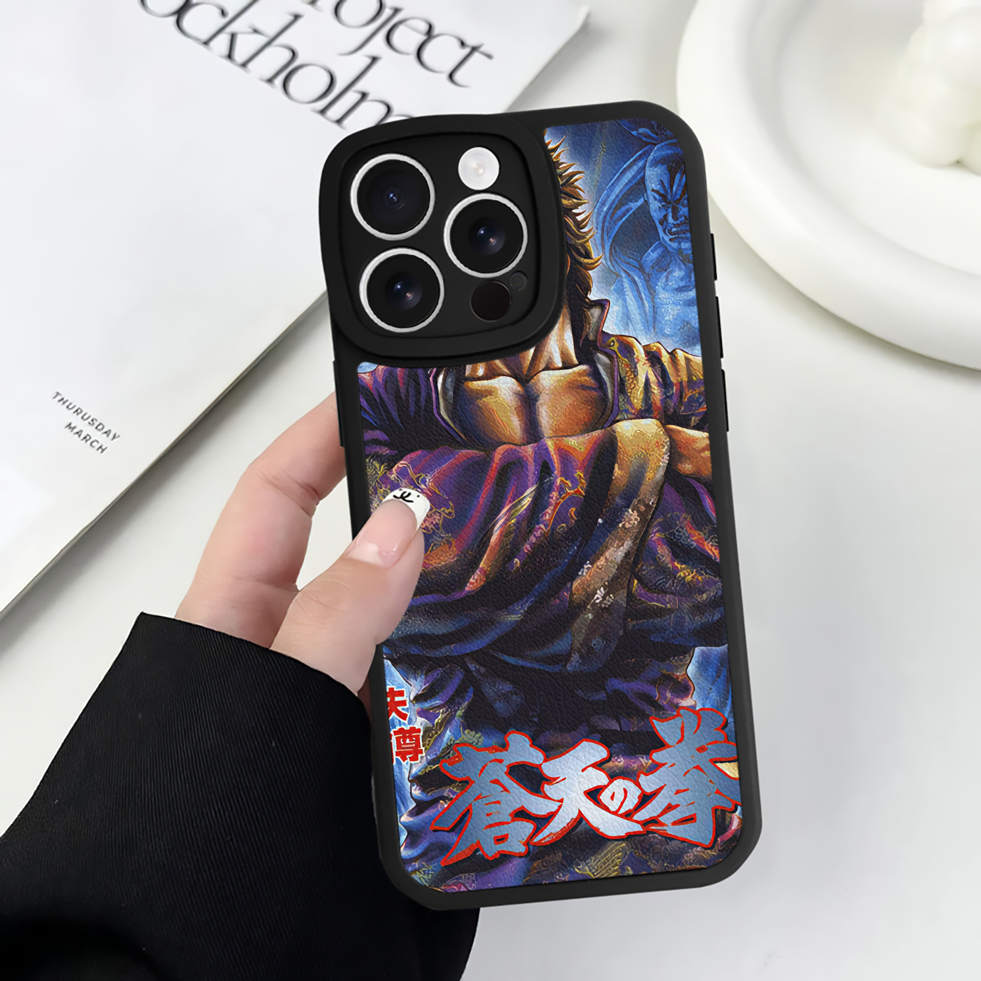 （画像用） 北斗の拳 Fist of the North Star 【iPhone 16シリーズ対応】シリコンスマホケース（レザー調） 材質：シリコン
